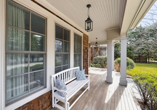 Building Photo - 50 Osborne Ln