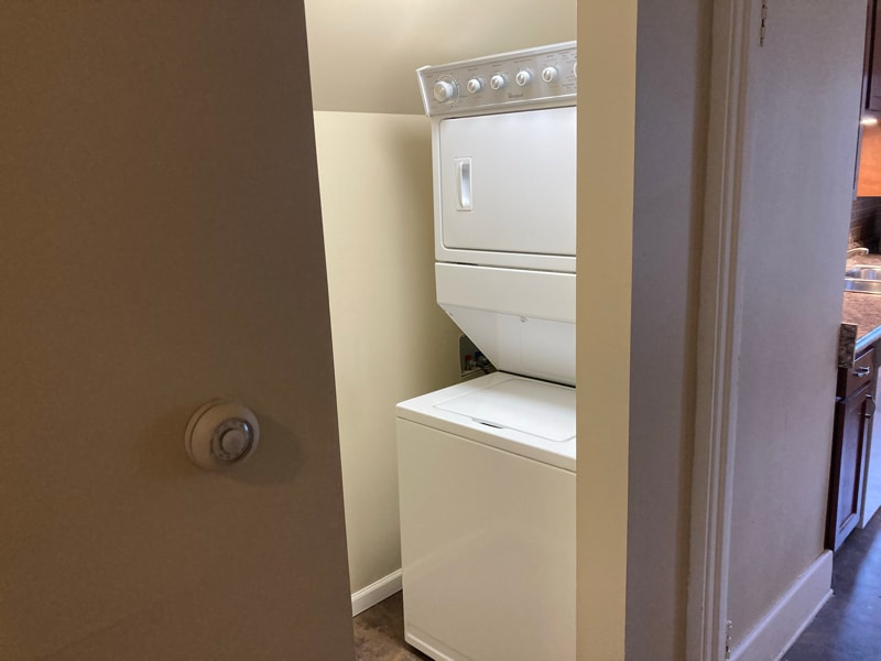 Building Photo - 535 Archer Ave