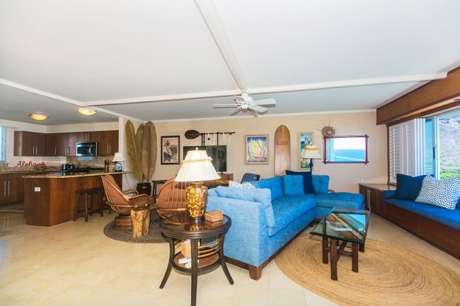 Building Photo - Breathtaking Ocean and Mountain View One Bedroom