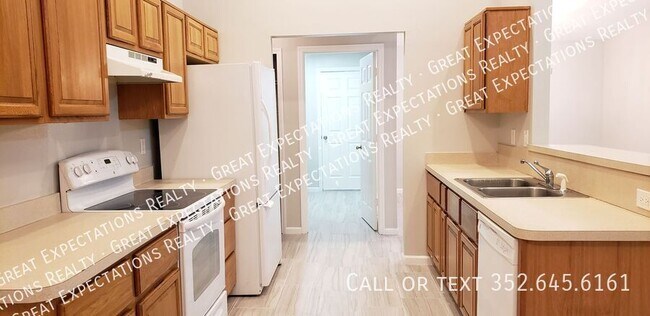 Building Photo - 6499 N Airmont Dr