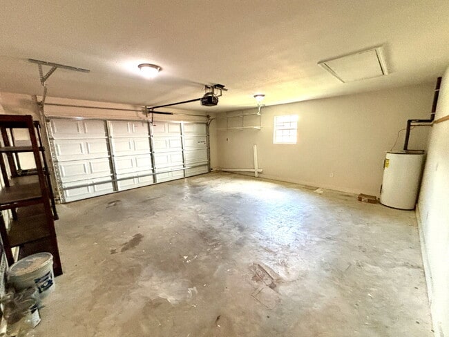 Building Photo - FOR RENT in Dothan , AL!!