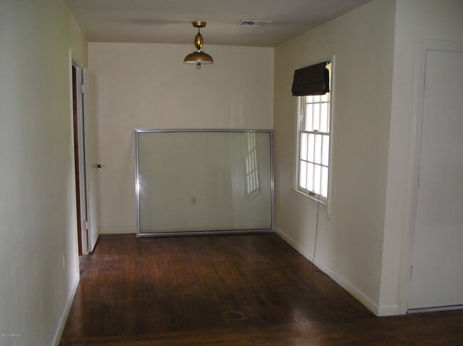 Building Photo - 3702 42nd St