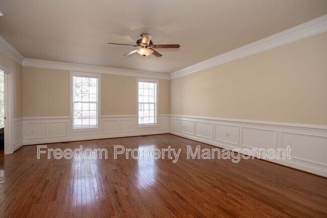 Building Photo - 16021 Pitner St