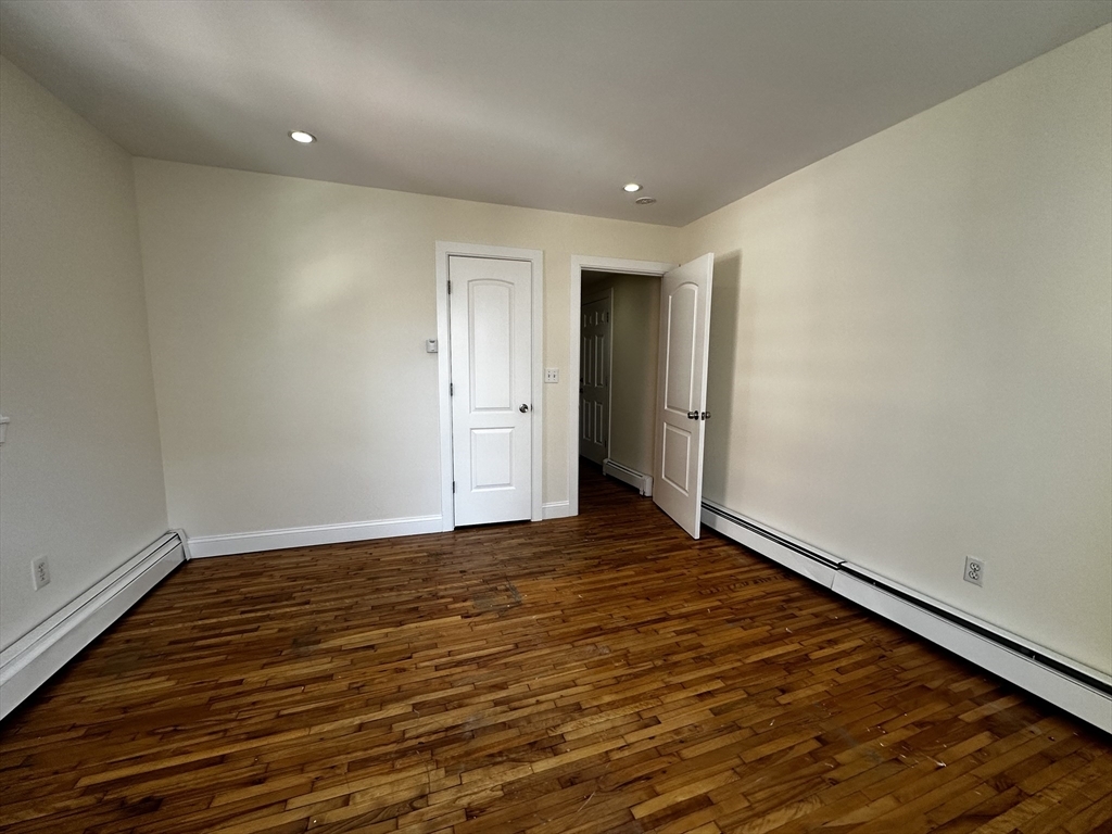 Building Photo - 305 Princeton St