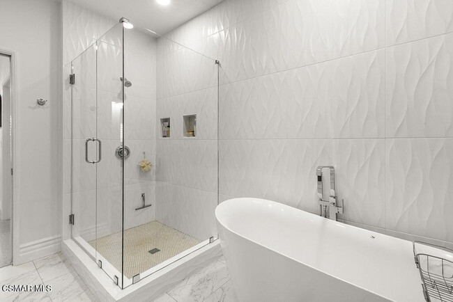 Building Photo - 2181 Brookfield Dr