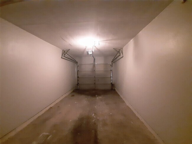 Building Photo - 767 Bering Dr