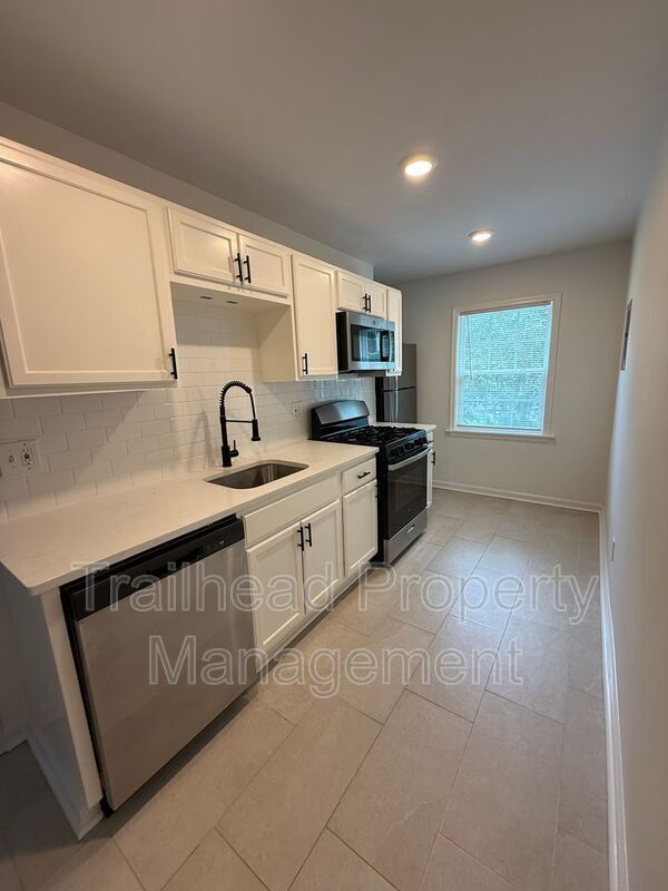 Primary Photo - 6413 Brookside Rd