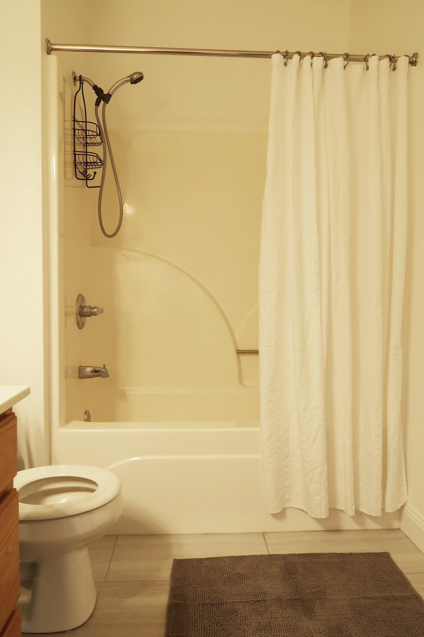 Bathroom - 461 N 1st Ave