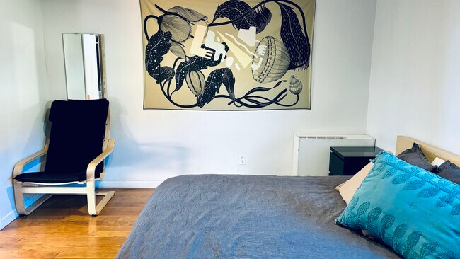 Building Photo - 3363 Madison Ave