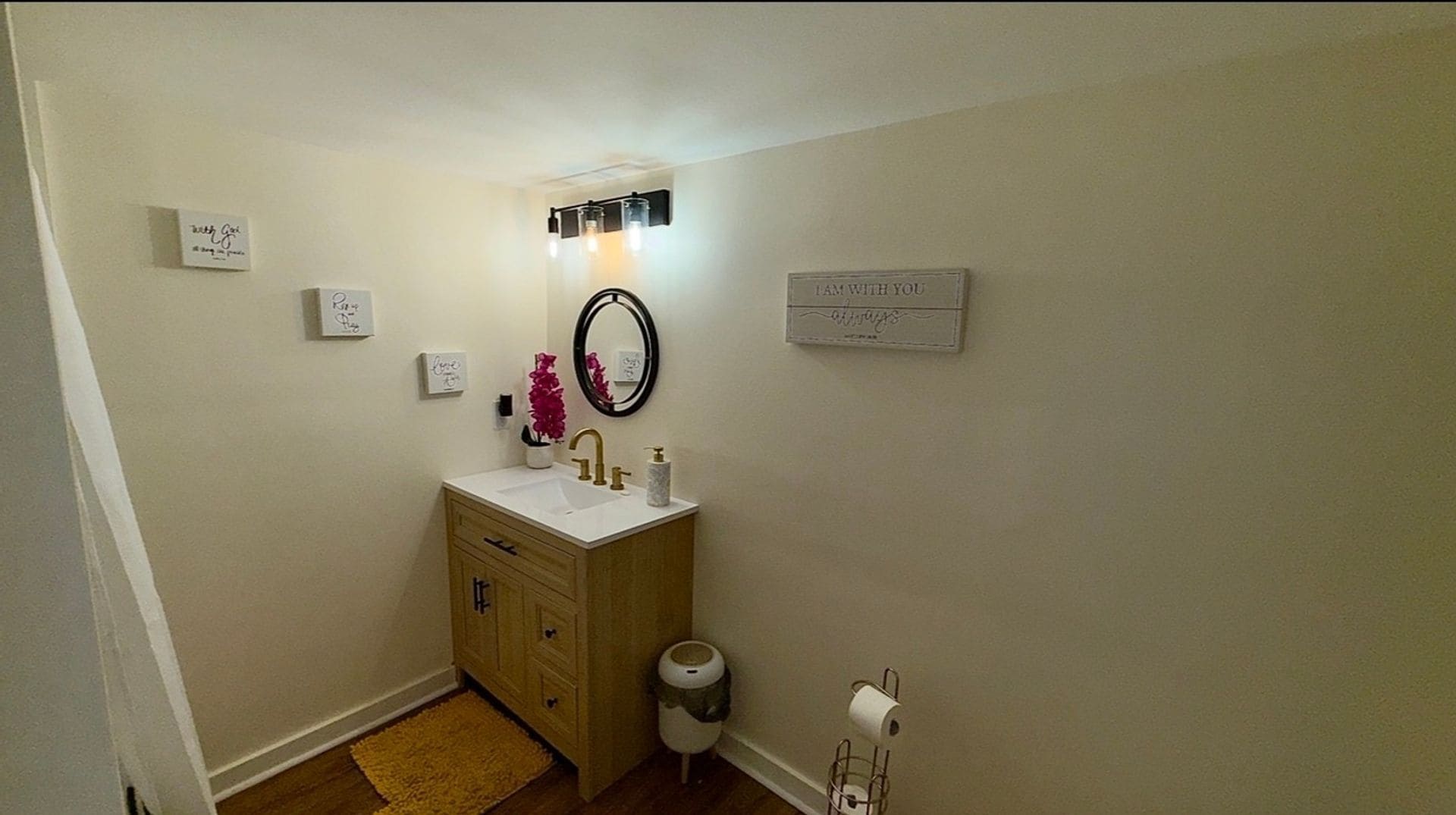 Building Photo - 226 Huger St