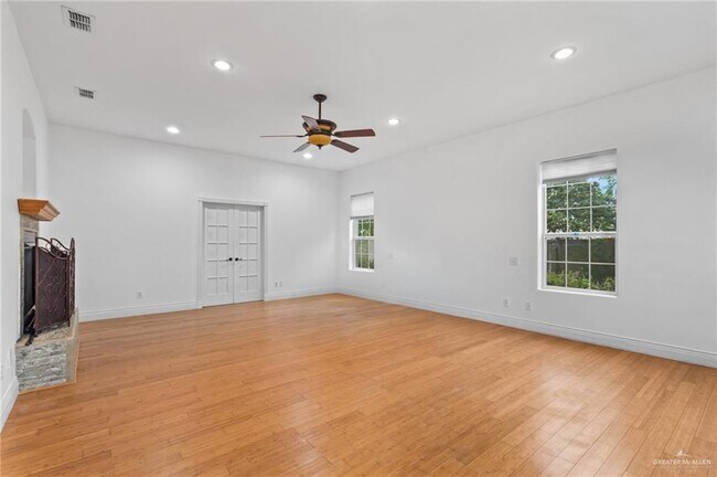 Building Photo - 8400 N 29th St