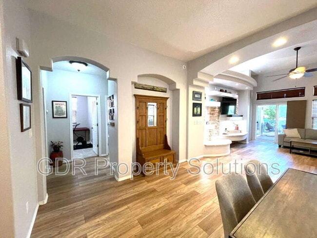 Building Photo - 13208 Pine Forest Pl NE