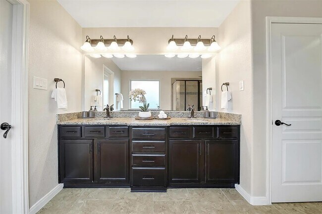 Building Photo - 28723 Baughman Ridge Dr