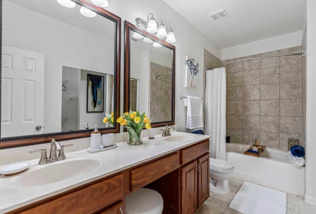 Building Photo - Open, Light, Inviting