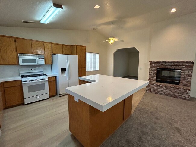 Building Photo - MOVE IN SPECIAL...$500 OFF OF THE 1ST MONT...