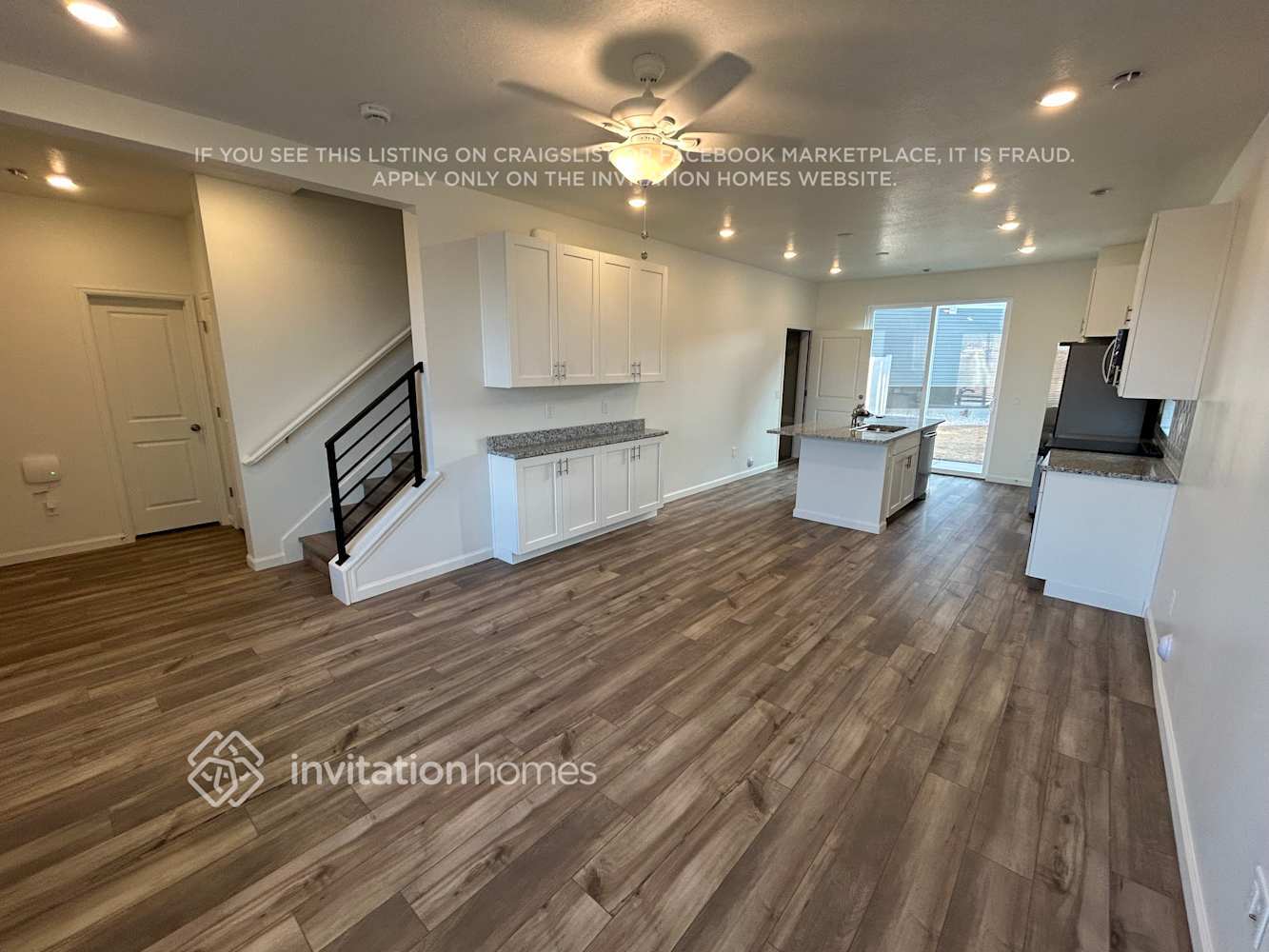 Building Photo - 322 N Broadway Dr