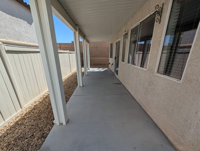 Building Photo - 9121 Spoonbill Ridge Pl