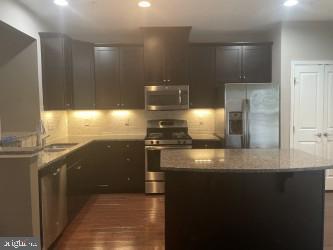 Building Photo - 1880 Thistle Ct