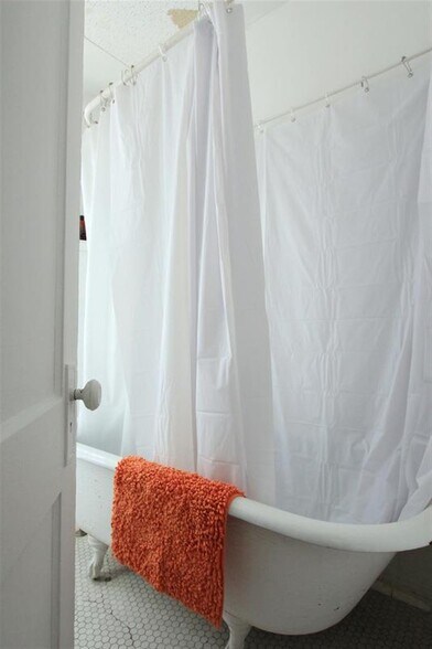 Building Photo - 97 Hancock St