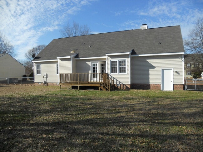 Building Photo - 226 Ryan Way