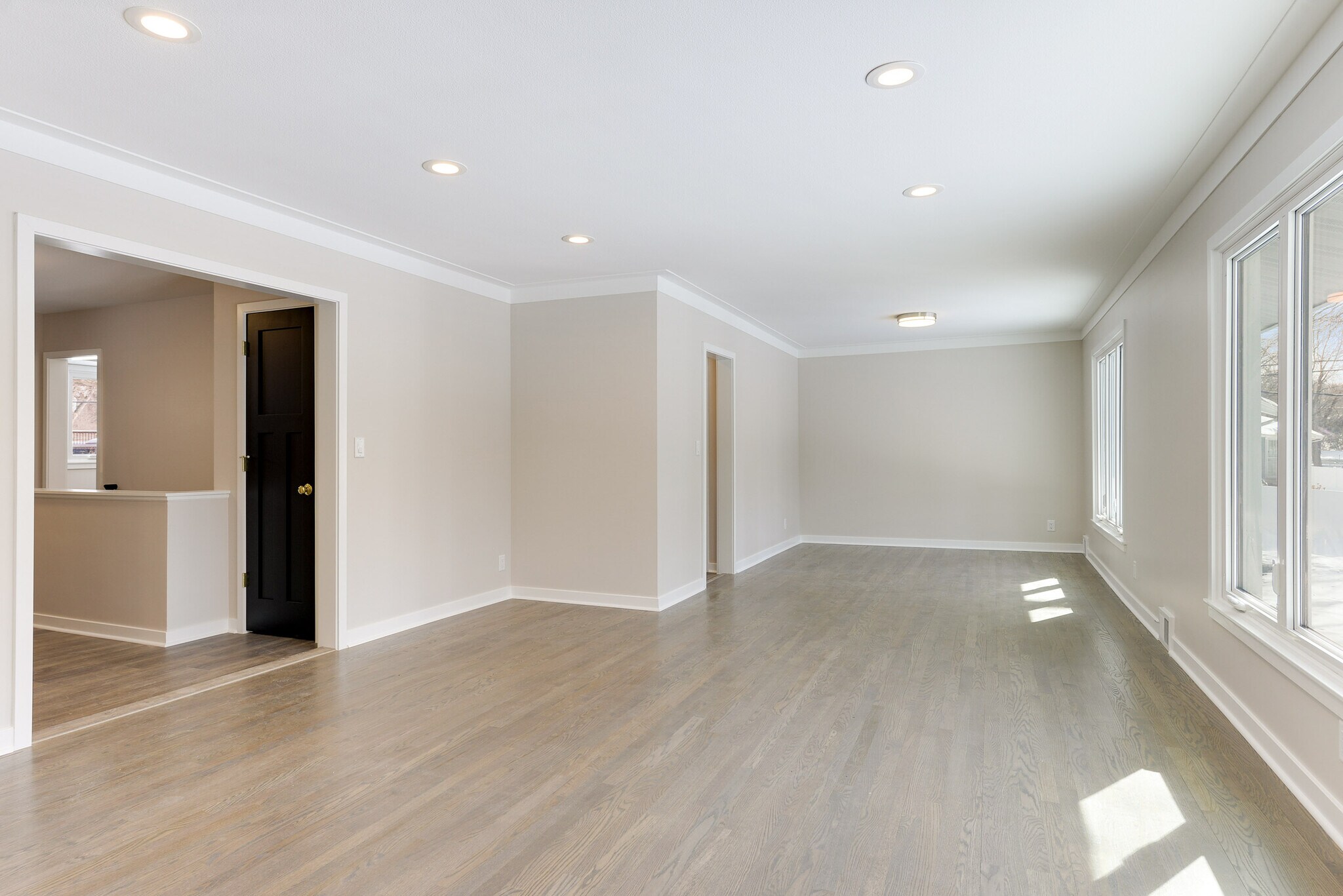 Building Photo - 1943 Regent Ave N