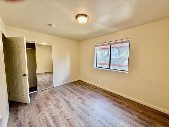 Building Photo - Lupin Apartments