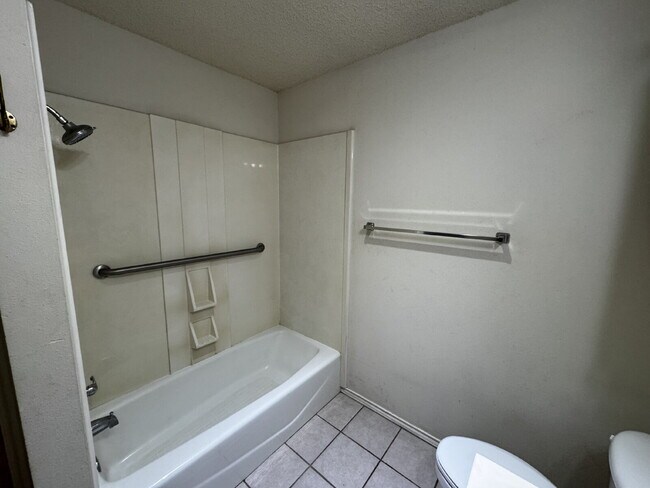 Building Photo - Stunning Duplex Featuring Hardwood Floorin...