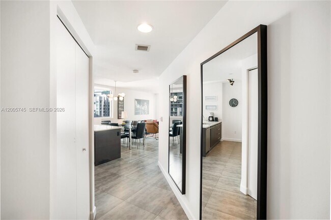 Building Photo - 500 Brickell Ave