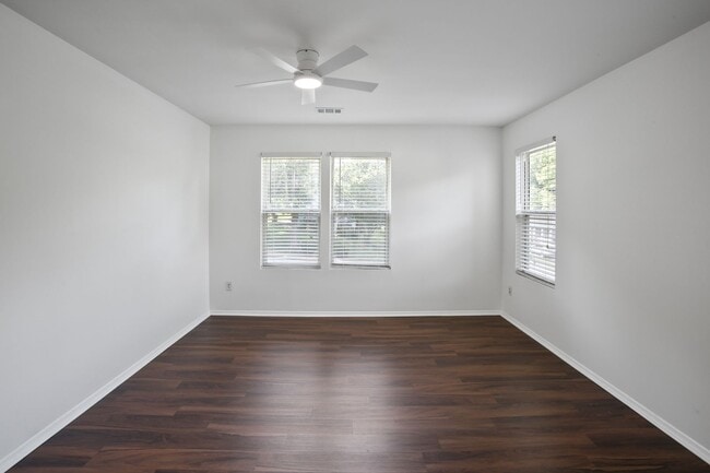 Building Photo - This stylish 4 bedroom, 2.5-bath rental is a true find!