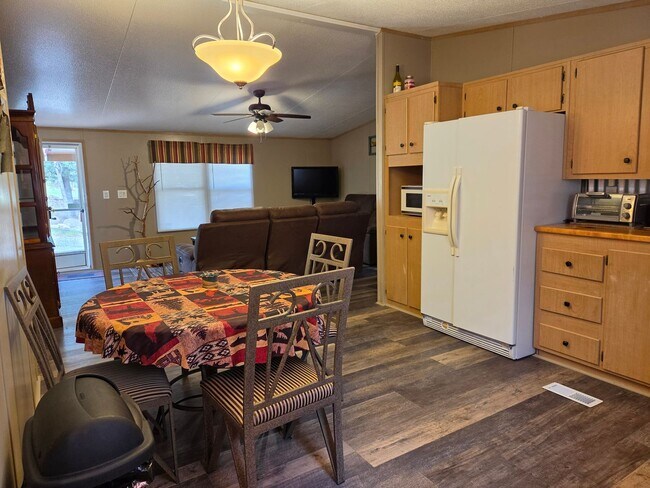 Building Photo - 112 Pine Knot Trail