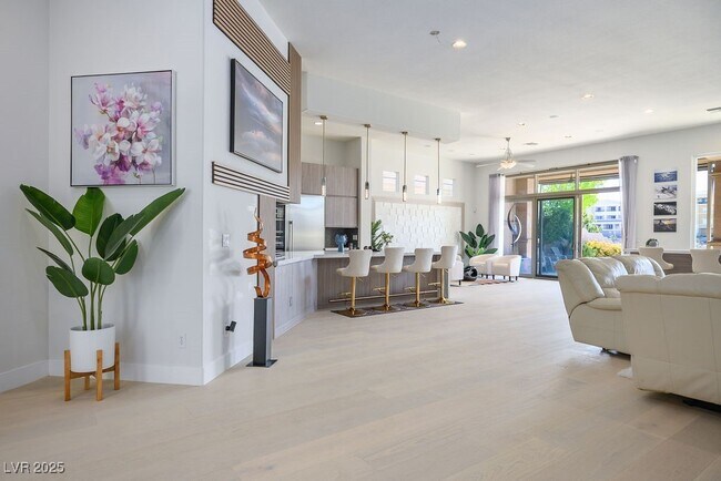 Building Photo - 9233 Canyon Mesa Dr