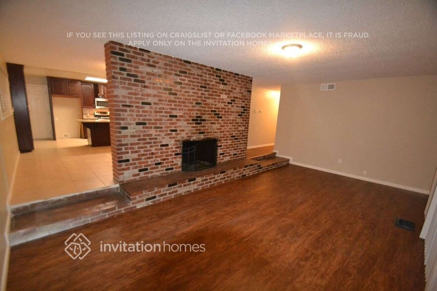 Building Photo - 9149 Thilow Dr