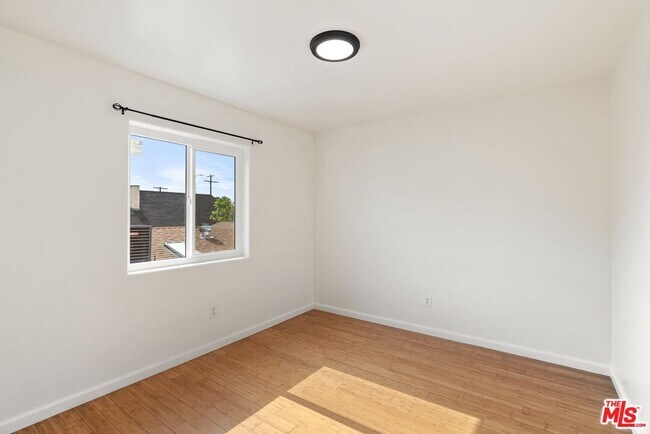 Building Photo - 145 E Gage Ave
