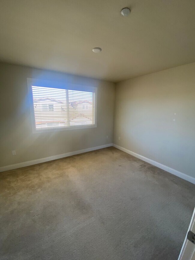 Building Photo - $4,290 / 4 BR -2170 SF - STUNNING SAN JOSE HOME IN BERRYESSA A MUST SEE!