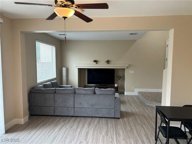 Building Photo - 10106 San Gervasio Ave