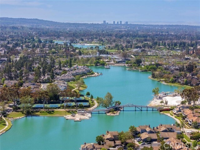 Building Photo - 4 Brookmont