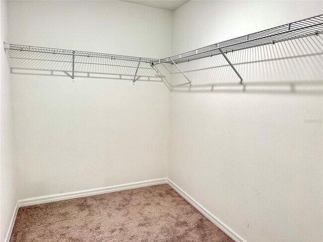 Building Photo - 182 Mandovi St