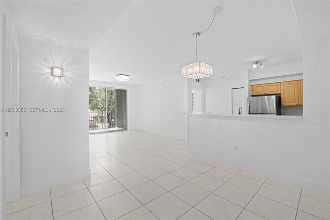 Building Photo - 6831 SW 44th St