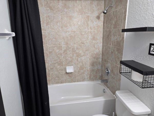 Building Photo - 2235 Lakeridge Dr