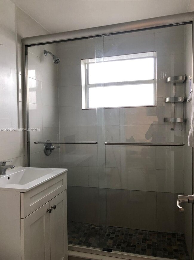 Building Photo - 911 Meridian Ave