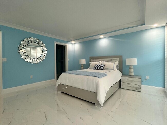 Building Photo - 3546 S Ocean Blvd