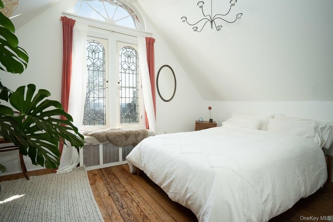 Building Photo - 52 Jefferson St