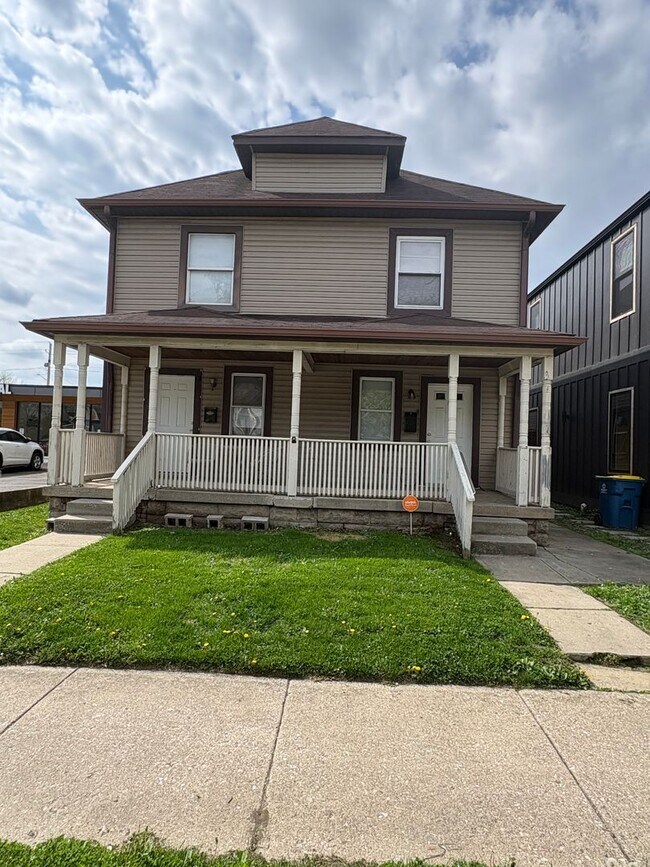 Building Photo - 1527 Prospect St