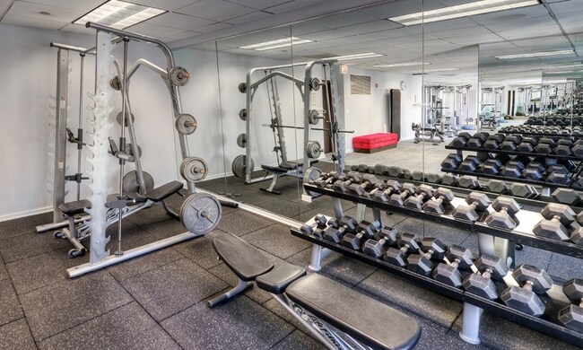 Building Photo - 75 W Superior St