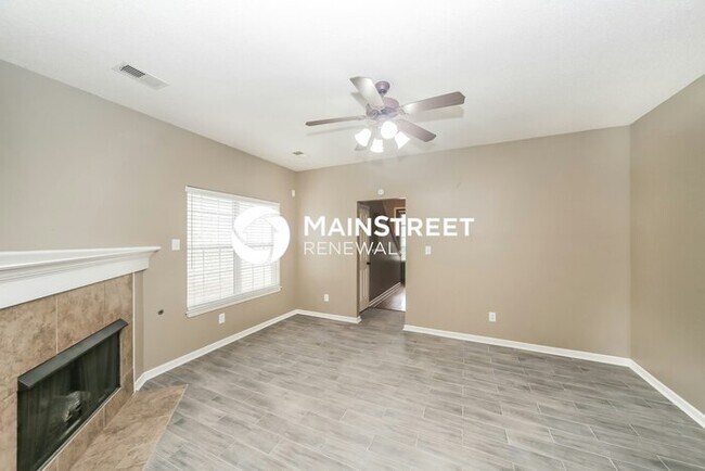 Building Photo - 3 Bedroom Pet-Friendly Home in CORDOVA, TN with Main Street Renewal