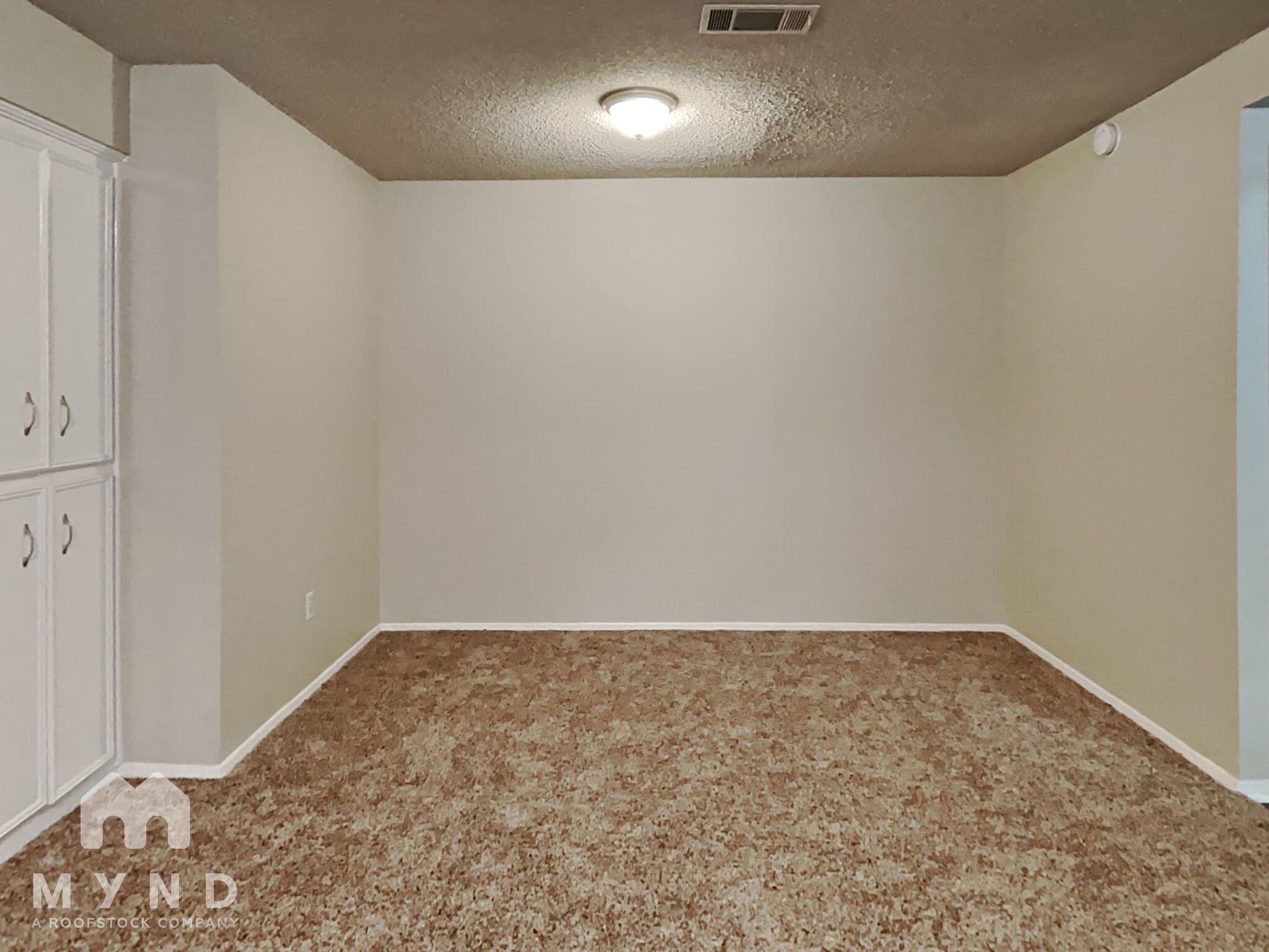 Building Photo - 4801 Meadowood Dr