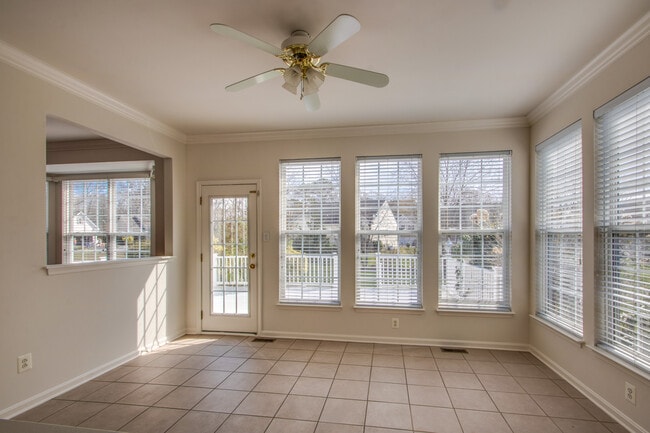 Building Photo - 30 Wanoma Cir