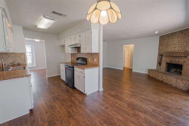 Building Photo - 1108 Delta Ct