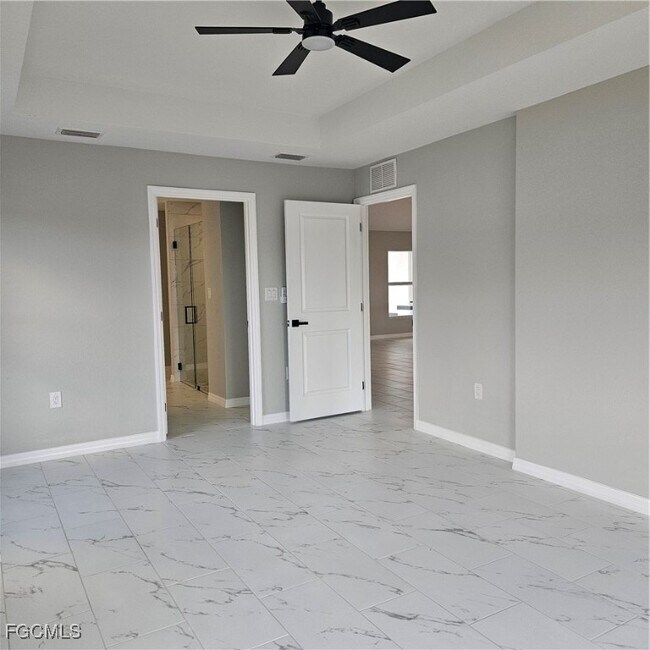 Building Photo - 3610 NE 12th Ave