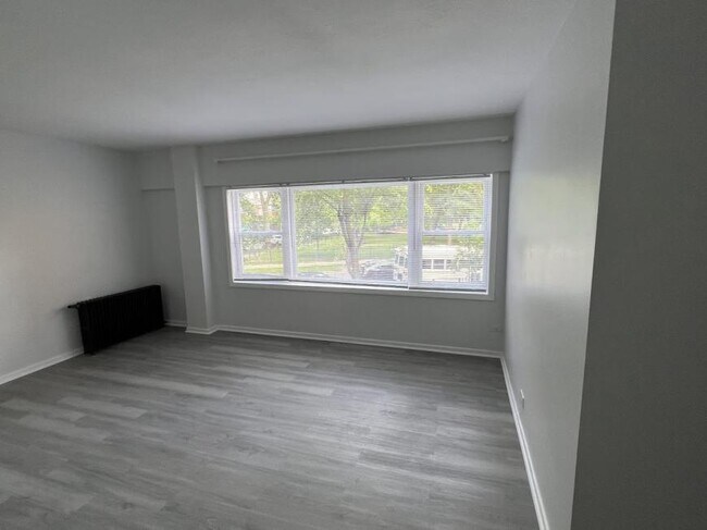 Primary Photo - 1 bedroom in Chicago IL 60626